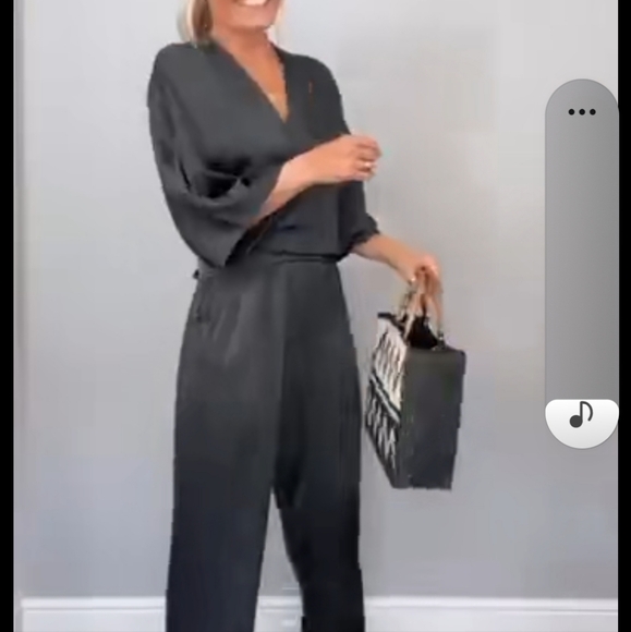 Brochu Walker Womens Sheyla Wrap Jumpsuit L Otter Gray Tie Waist Short Sleeve - Picture 7 of 7